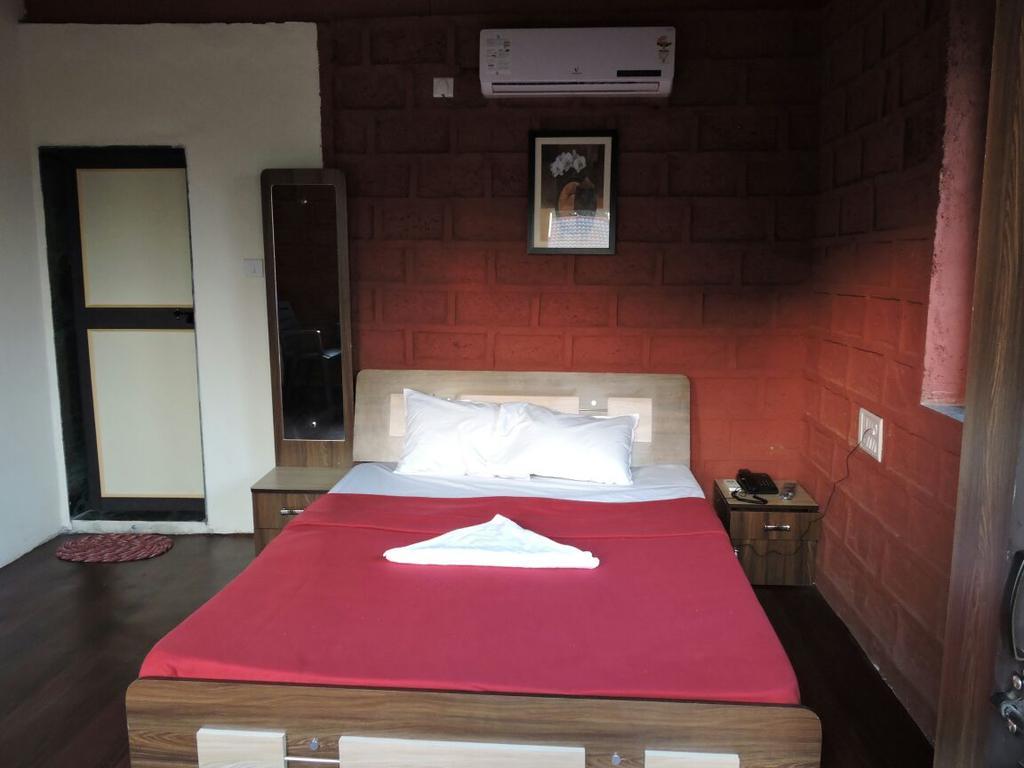 Prathamesh Resort Diveāgar Exterior foto